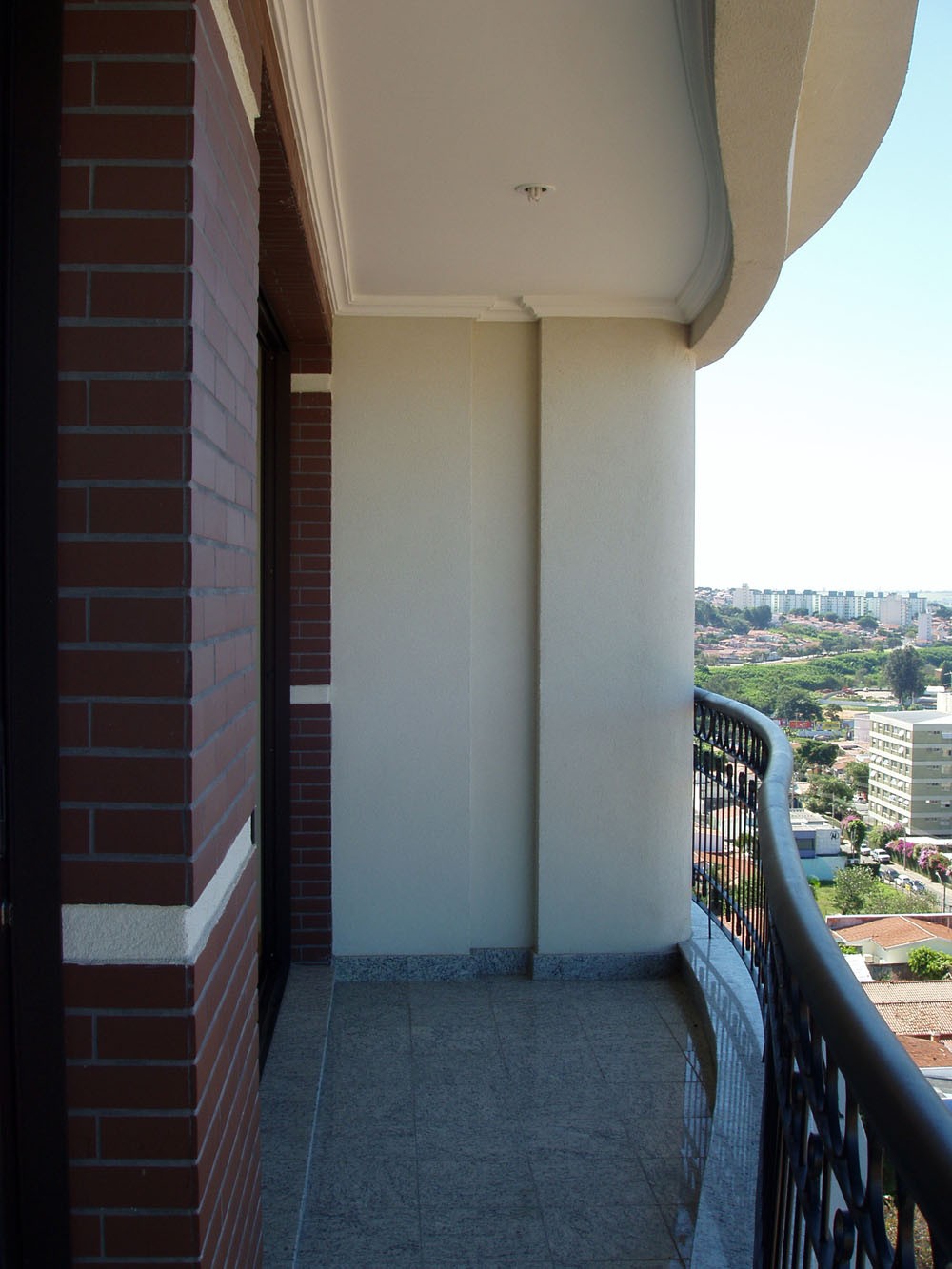 gal/holiday/Brazil 2005 - Campinas Apartment and Views/Apartment balcony_P6030003.jpg